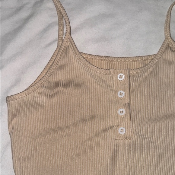 Tan Ribbed Button-Up Crop Top - Picture 2 of 5